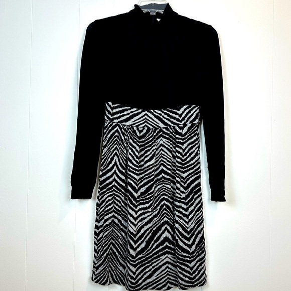 Trina Turk Zebra Dress Size 2 🔥 - Picture 1 of 7